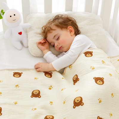 Couverture bébé beige ourson marron bébé dort