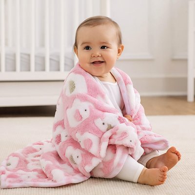 Couverture bebe rose éléphant blanc bébé sourit